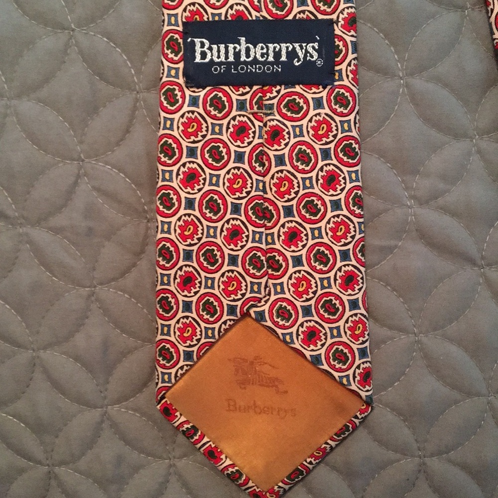 Vintage Burberry All Silk Mens Tie